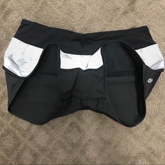 Lululemon Speed Short Reflective Silver / Black 6 - Picture 8 of 8